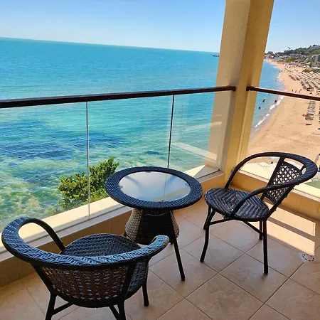 Апартаменти Beachfront A13