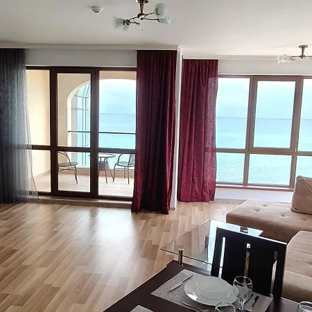 Beachfront A13 * Варна